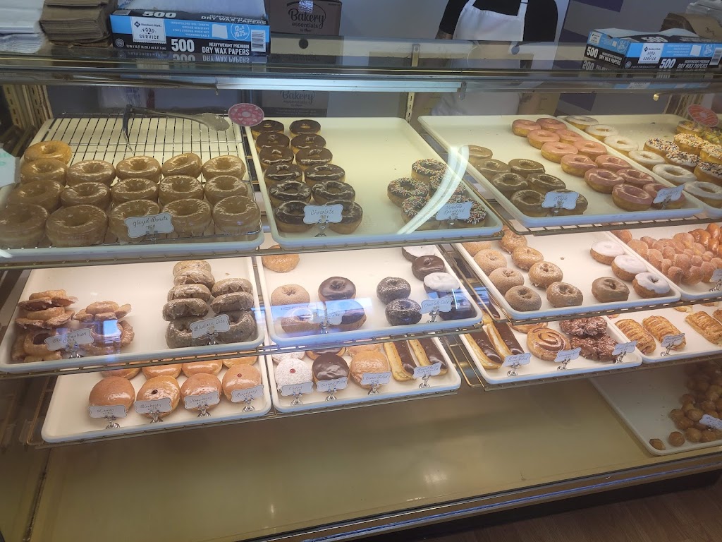 Snow Donuts | 1126B US-68, Maysville, KY 41056, USA | Phone: (606) 407-6002