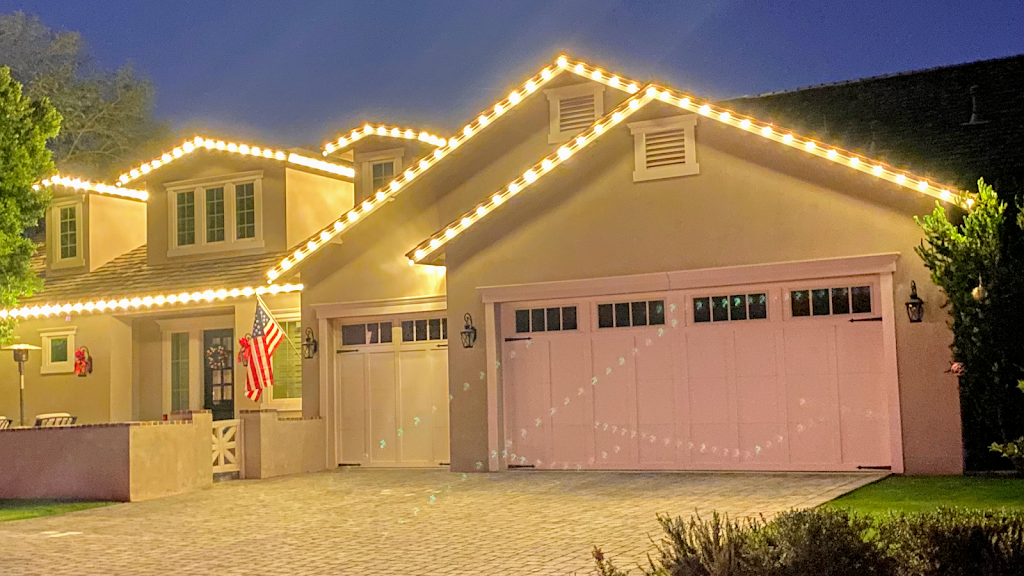 Magic Touch Holiday Lighting | 4221 W Poinsettia Dr, Phoenix, AZ 85029, USA | Phone: (602) 919-9730