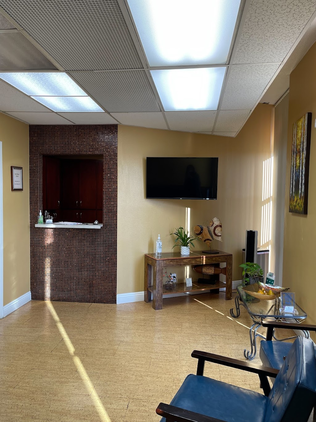 San Miguel Family Dental Office | 935 E La Habra Blvd, La Habra, CA 90631, USA | Phone: (562) 697-2611