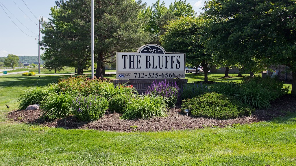 The Bluffs Apartments and Townhomes | 2065 Nash Blvd, Council Bluffs, IA 51501, USA | Phone: (712) 325-6566