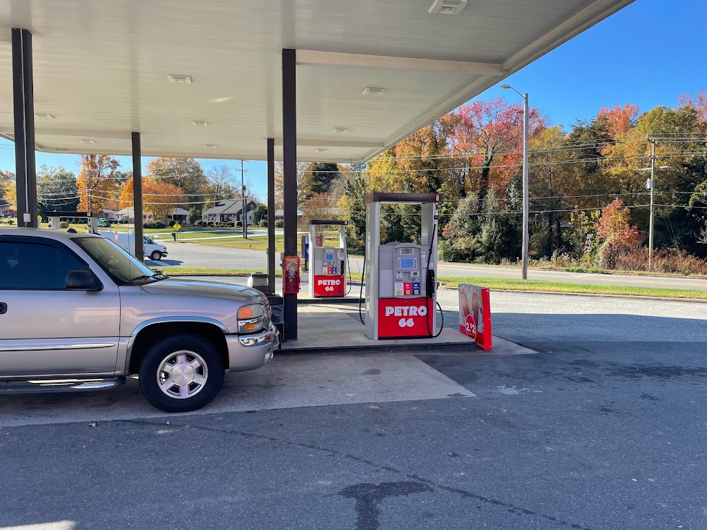 Petro 66 | 498 W Bodenhamer St, Kernersville, NC 27284 | Phone: (336) 993-0341