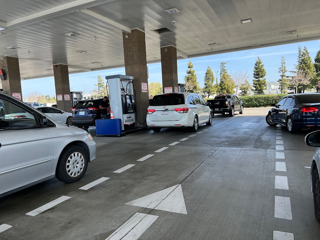 Costco Gas Station | 2300 Middlefield Rd, Redwood City, CA 94063, USA | Phone: (650) 568-4040