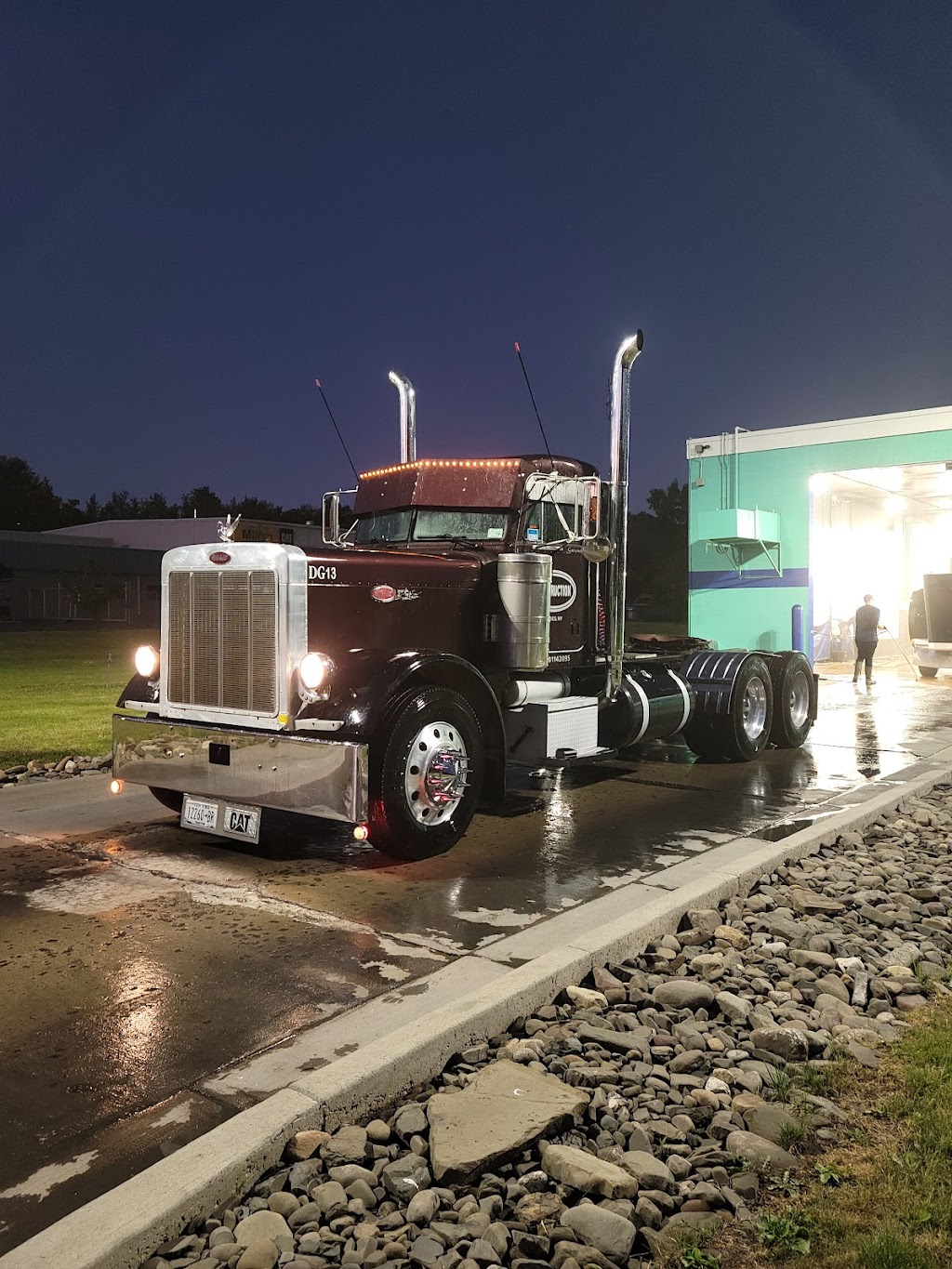 Blue Beacon Truck Wash of Kirkwood, NY | Exit 2W/3, 73 Industrial Park Dr I-81, Binghamton, NY 13904, USA | Phone: (607) 778-1230