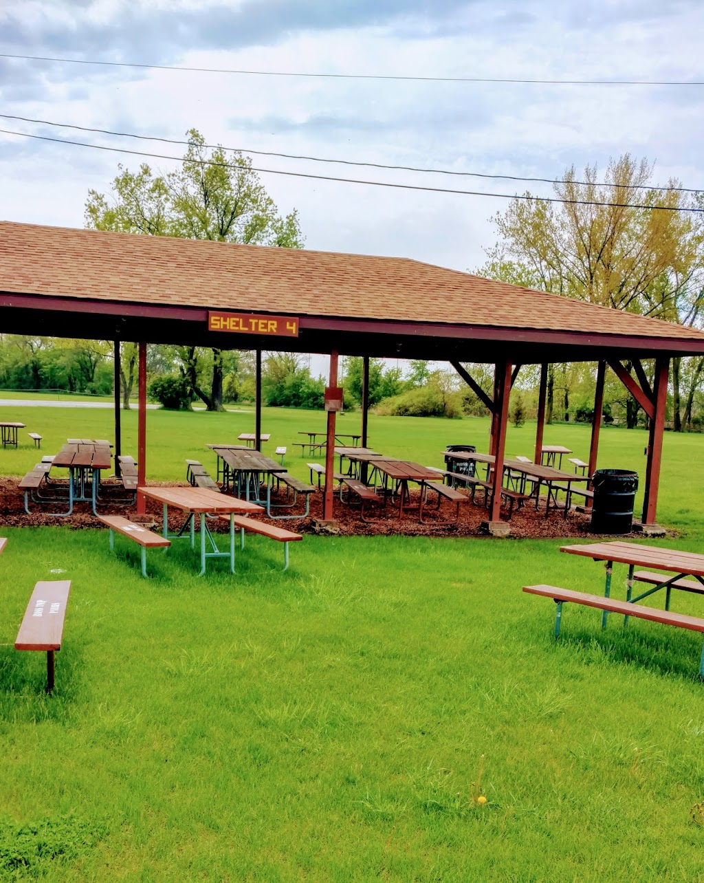 Hidden Lake Park | 6355 Broadway, Merrillville, IN 46410, USA | Phone: (219) 769-2111