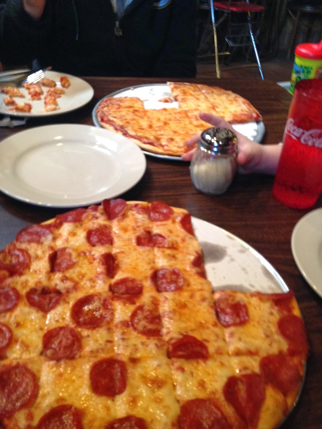 Papa Tronnios Pizza | 202 Broad St, Prescott, WI 54021, USA | Phone: (715) 262-5131