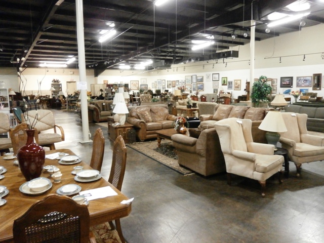 S & S Consignment LLC | 813 Florida St STE D, Mandeville, LA 70448, USA | Phone: (985) 626-8881