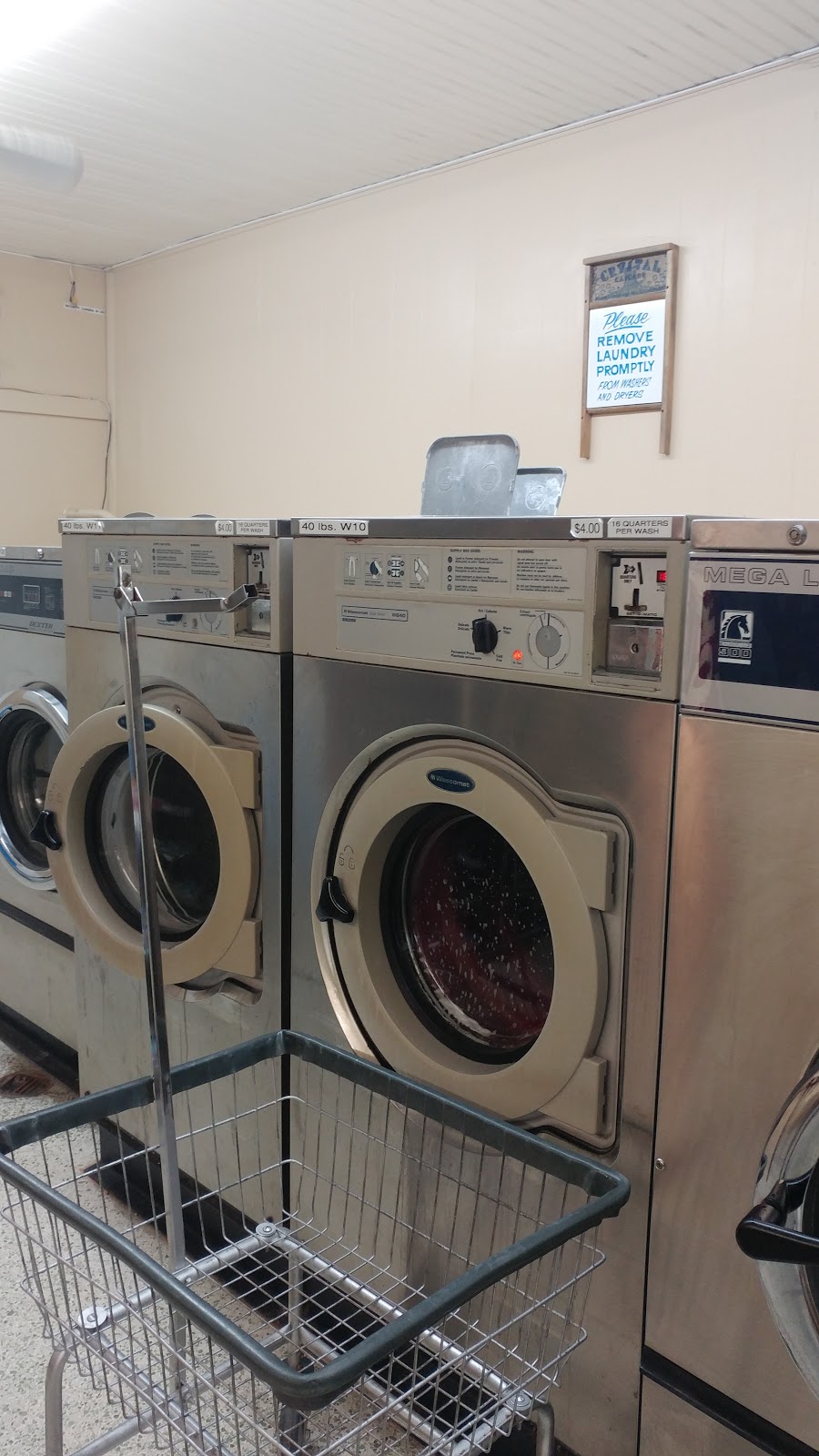 Bayshore Laundromat | 1305 Bayshore Blvd, Dunedin, FL 34698, USA | Phone: (727) 776-0673