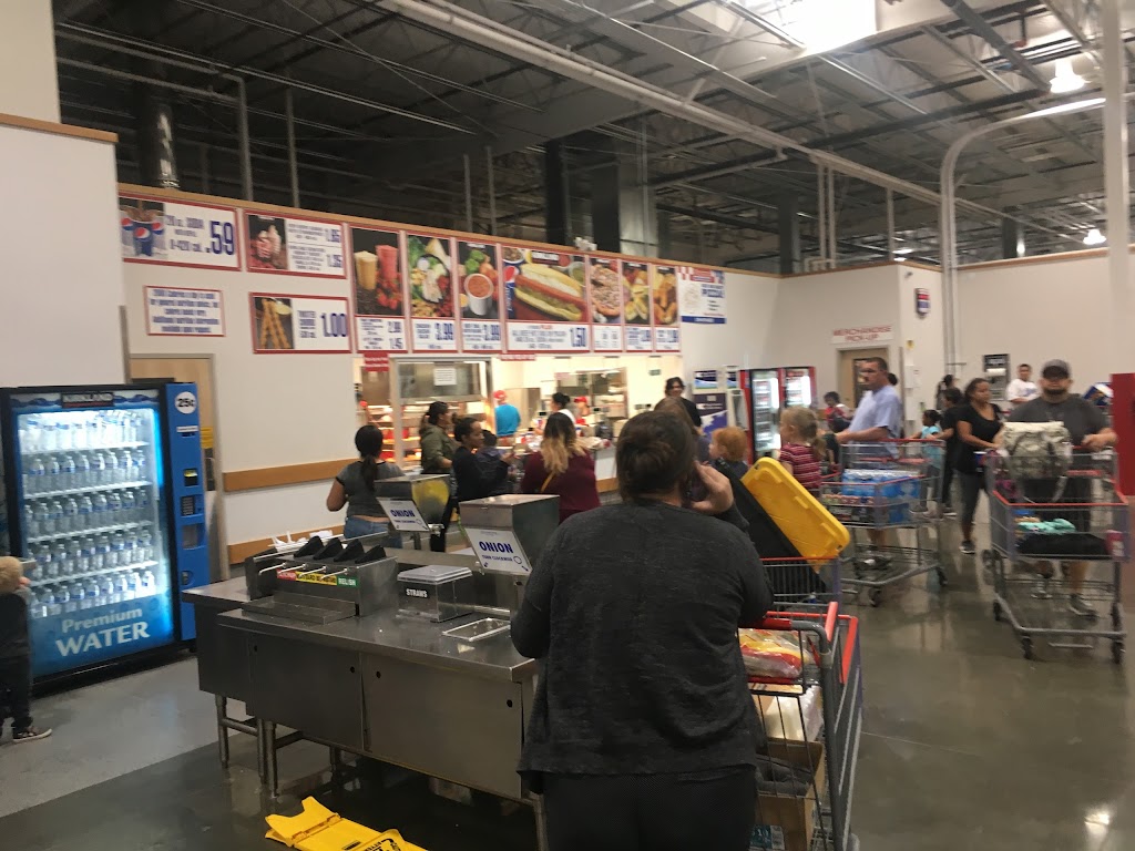 Costco Food Court | 2395 Lacey Blvd, Hanford, CA 93230, USA | Phone: (559) 670-6008