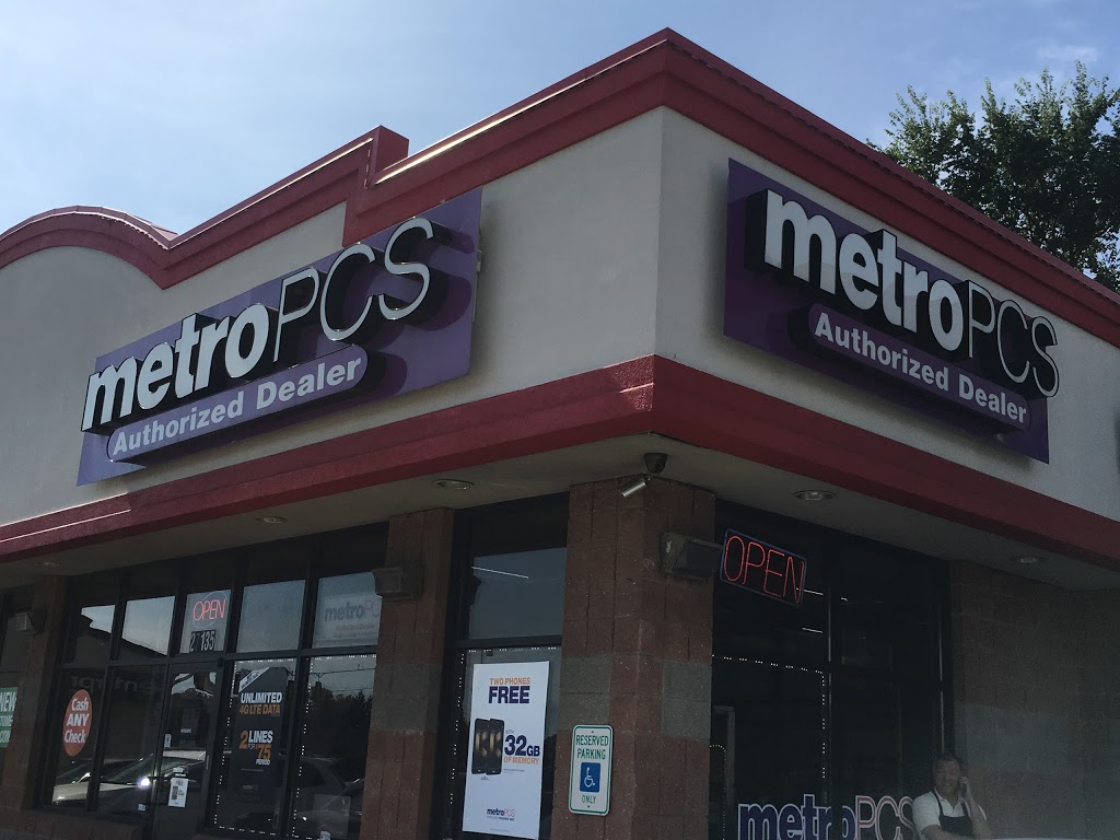 Metro by T-Mobile | 27135 Van Dyke Ave, Warren, MI 48093 | Phone: (586) 393-6900