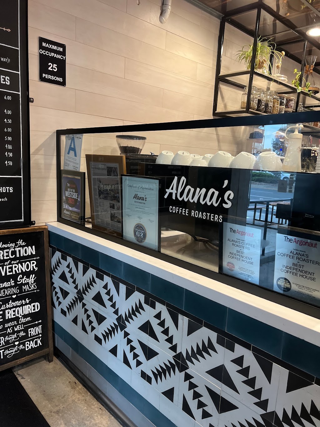 Alanas Coffee Roasters | 12511 Venice Blvd., Los Angeles, CA 90066, USA | Phone: (310) 295-0099