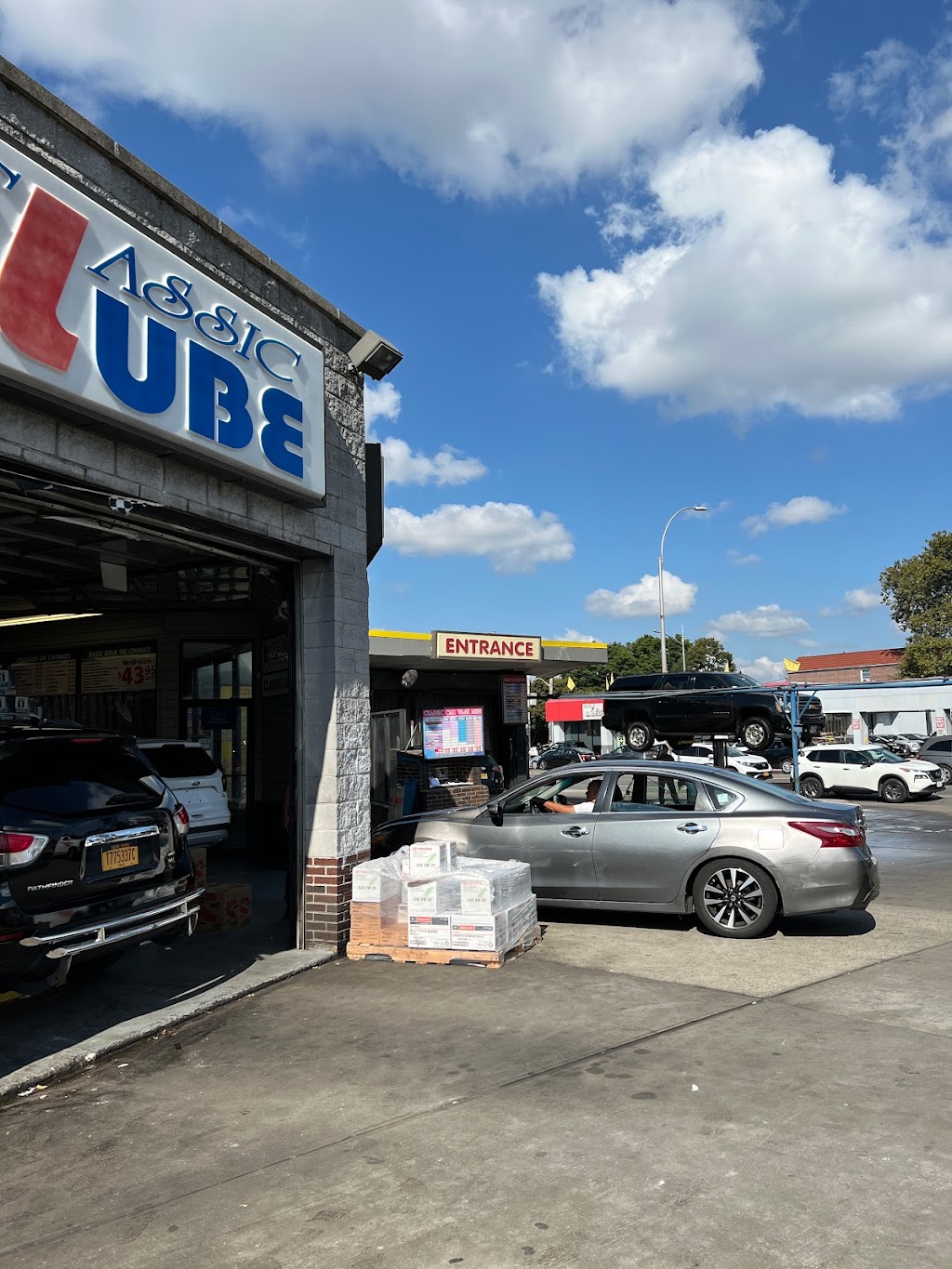 Classic Lube | 7404 Northern Blvd, Flushing, NY 11372, USA | Phone: (718) 639-8968