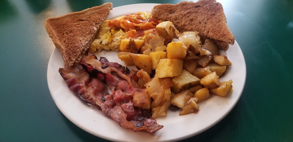 Apple Dumplin | 521 S Cascade Dr, Springville, NY 14141, USA | Phone: (716) 592-0171