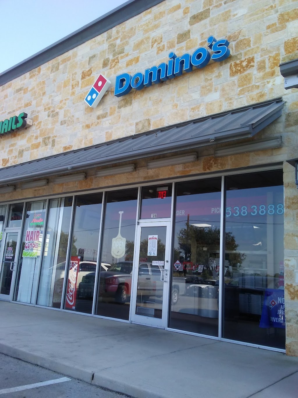 Dominos Pizza | 703 US-90 Ste 106, Castroville, TX 78009, USA | Phone: (830) 538-3888