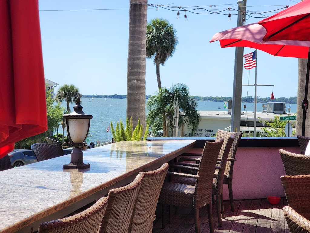 Pisces Rising | 239 W 4th Ave, Mt Dora, FL 32757, USA | Phone: (352) 385-2669