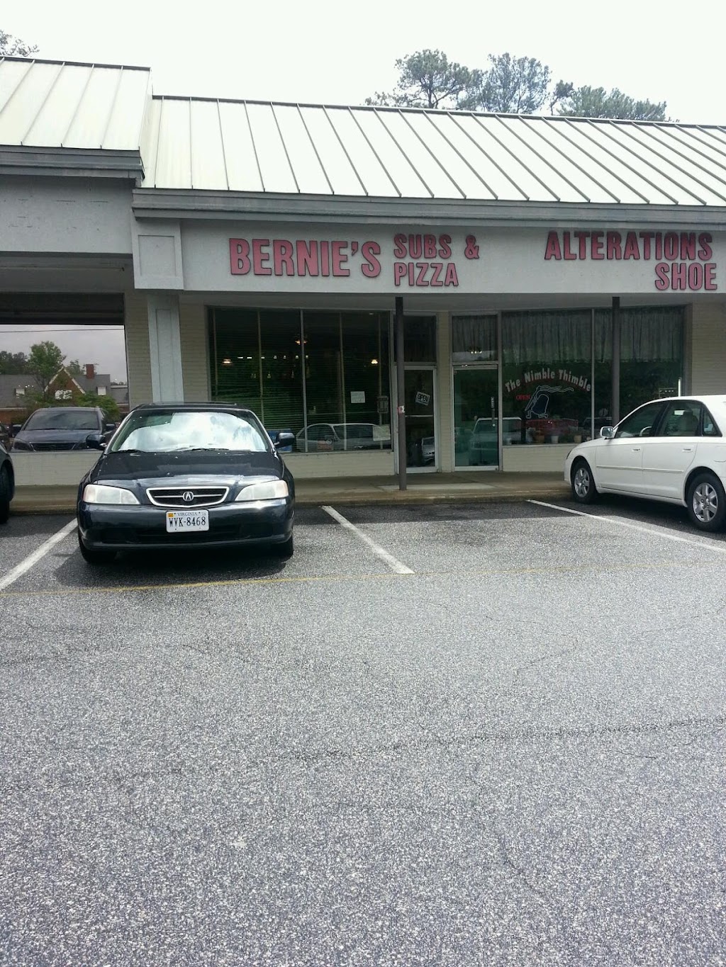 Bernies Sub & Pizza Shop | 415 Ridge Rd, Regency, VA 23229, USA | Phone: (804) 285-2777