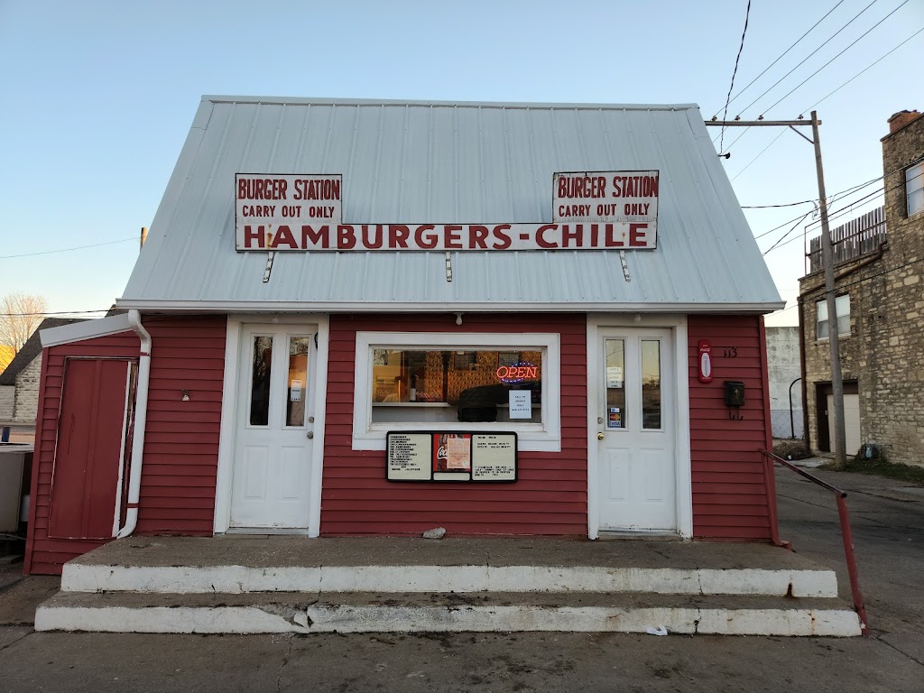 Burger Station Inc | 113 E 7th Ave, Winfield, KS 67156, USA | Phone: (620) 221-9773