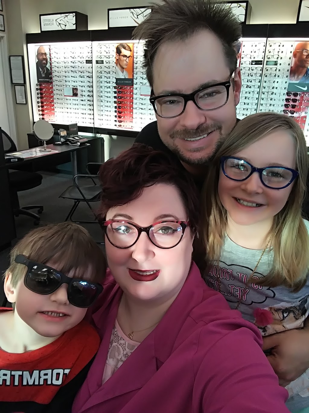Visionworks Blue Diamond Crossing | 3962 Blue Diamond Rd Ste 105, Las Vegas, NV 89139, USA | Phone: (702) 260-4127