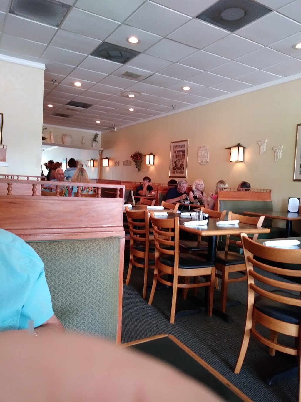 Marathon Grille | 33675 US Hwy 19 N, Palm Harbor, FL 34684, USA | Phone: (727) 787-4246