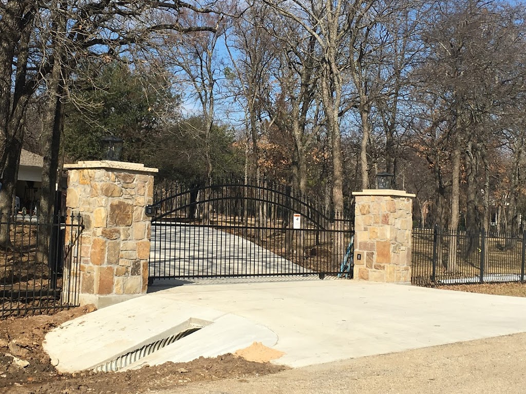 Alpha Fence Company | 5904 Edgewood Pl, Little Elm, TX 75068, USA | Phone: (972) 625-9874