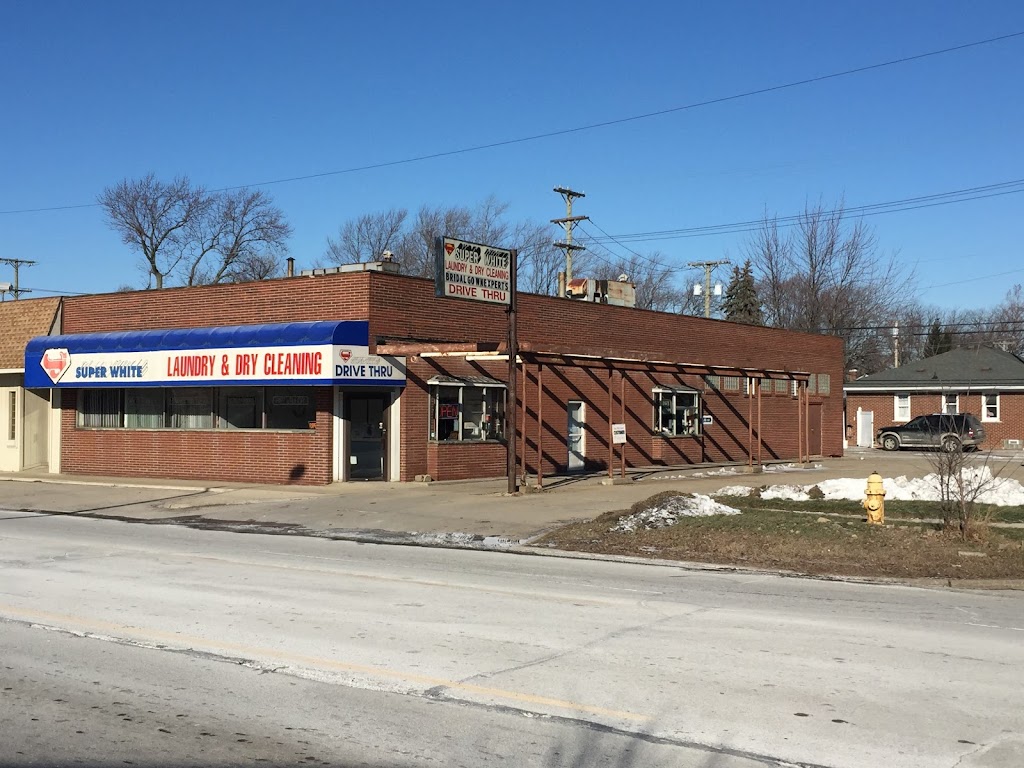 Super-White Drive-In Cleaners | 1306 Ford Ave #3824, Wyandotte, MI 48192, USA | Phone: (734) 282-1868