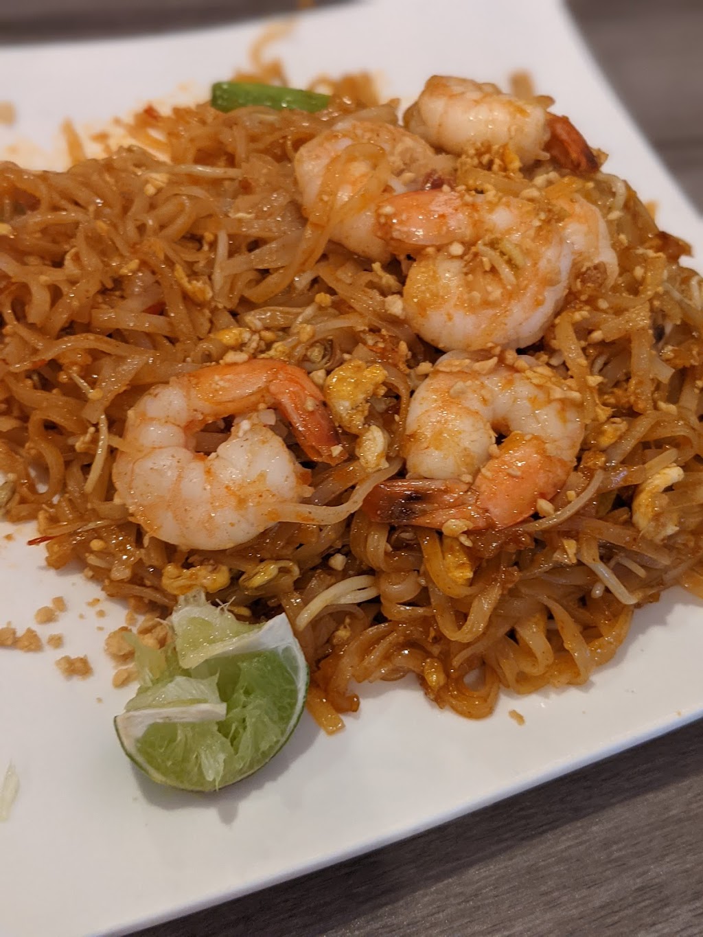 Sangtong thai | 233 S Broadway, Pennsville Township, NJ 08070, USA | Phone: (856) 517-3442