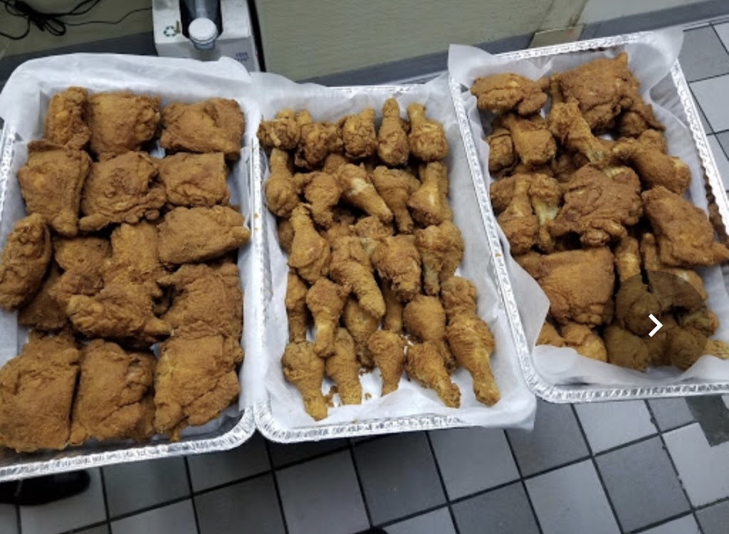 krispy Krunchy Chicken | 18525 W 7 Mile Rd, Detroit, MI 48219, USA | Phone: (313) 246-6900