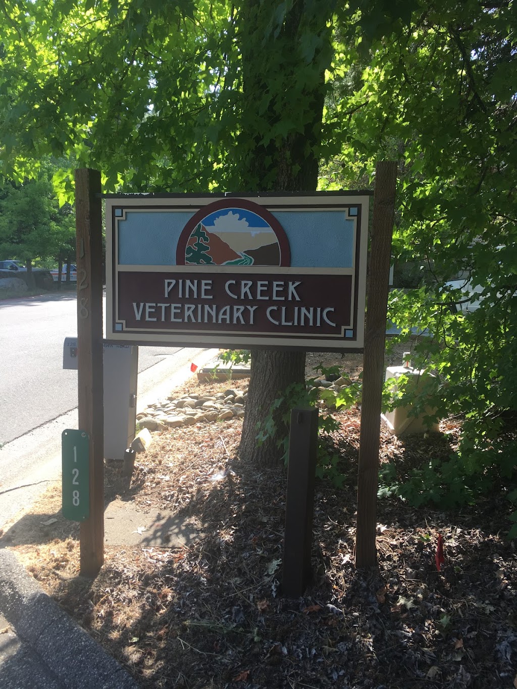Animal Clinic At Lake of the Pines, Inc. | 10868 Combie Rd # 130, Auburn, CA 95602, USA | Phone: (530) 268-1266