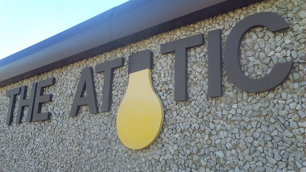 Attic Self Storage | 10949 Walnut Hl Ln, Dallas, TX 75238, USA | Phone: (214) 343-3793