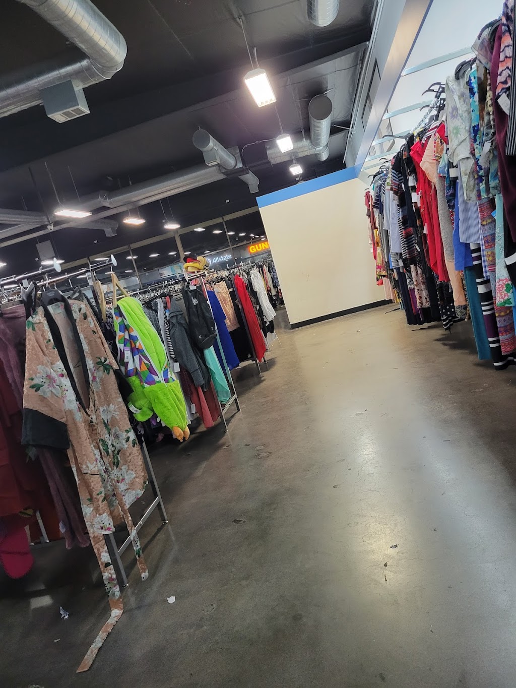 Goodwill Southern California Store & Donation Center | 557 N Azusa Ave, West Covina, CA 91791, USA | Phone: (626) 214-7592