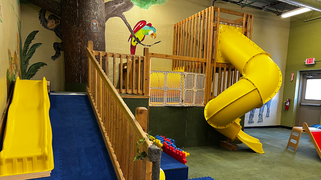 Mis Amigos Preschool - Chaska | 110650 Village Rd, Chaska, MN 55318, USA | Phone: (952) 260-0621