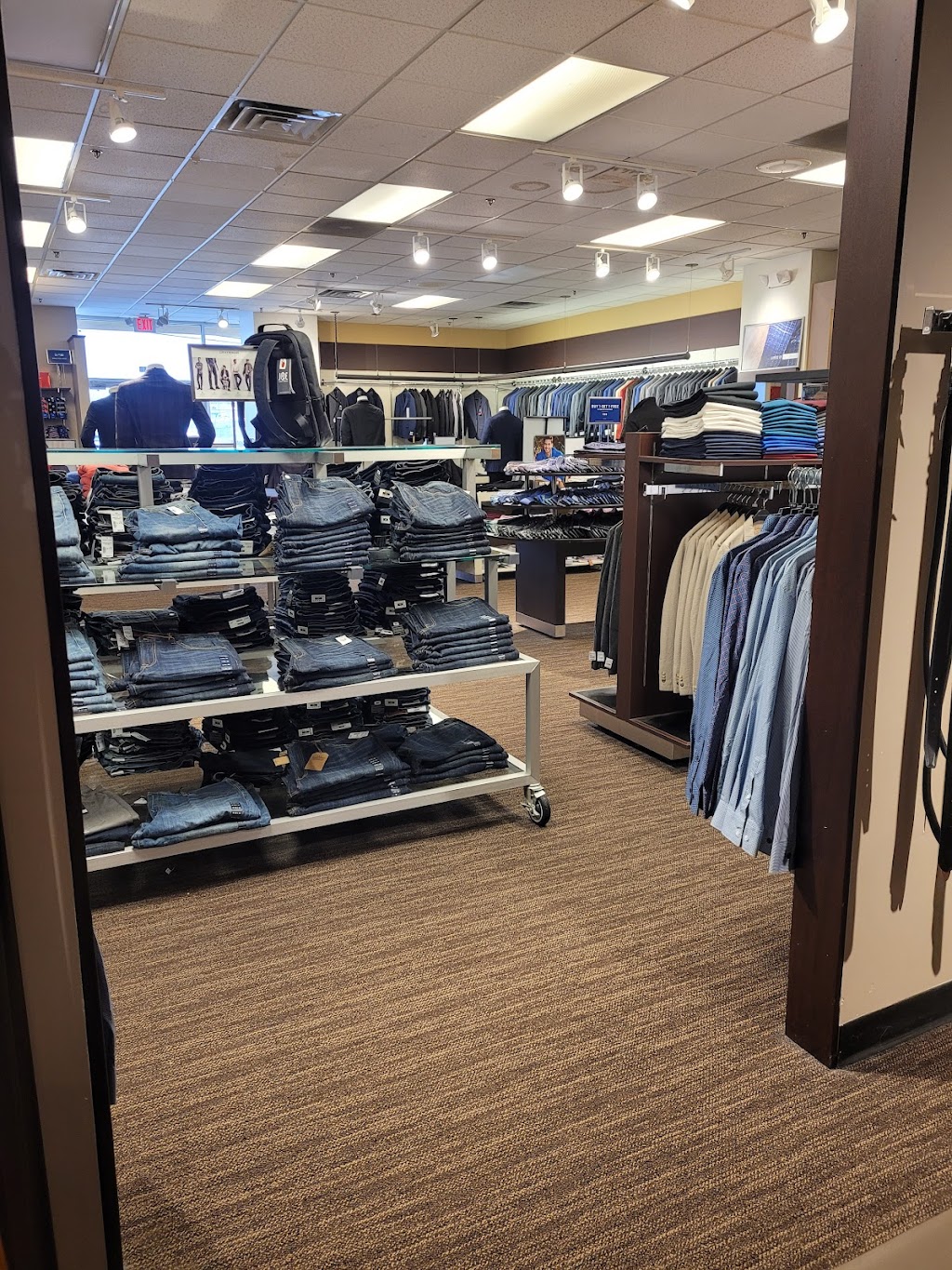 Mens Wearhouse | 45 NJ-36, Eatontown, NJ 07724 | Phone: (732) 542-7494