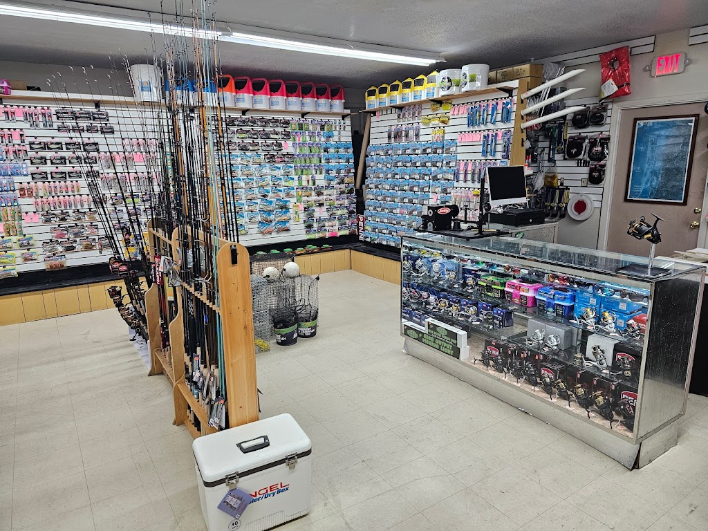 J & J Bait and Tackle Outfitters II | 1234 Baillies Bluff Road, Holiday, FL 34691, USA | Phone: (727) 940-7928