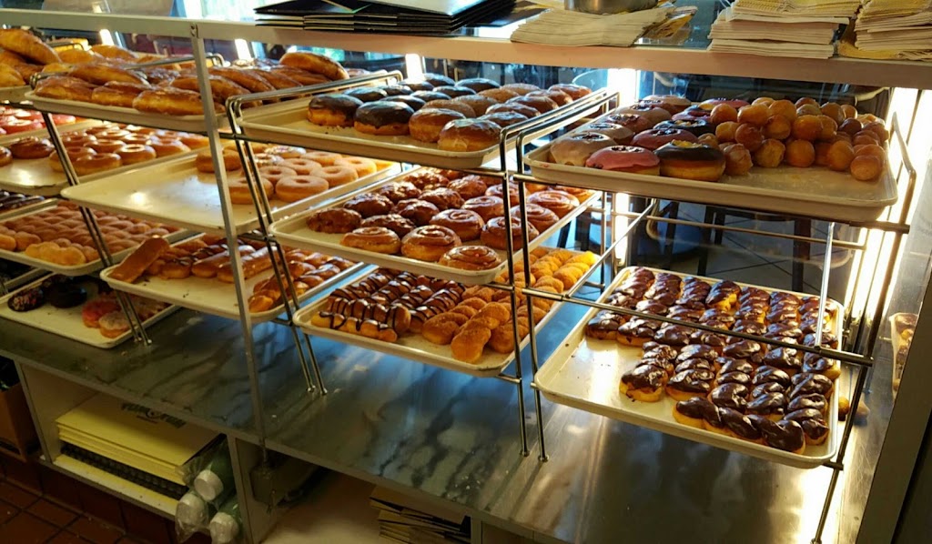 Yum Yum Donuts | 13471 Telegraph Rd, Whittier, CA 90605, USA | Phone: (562) 906-4926