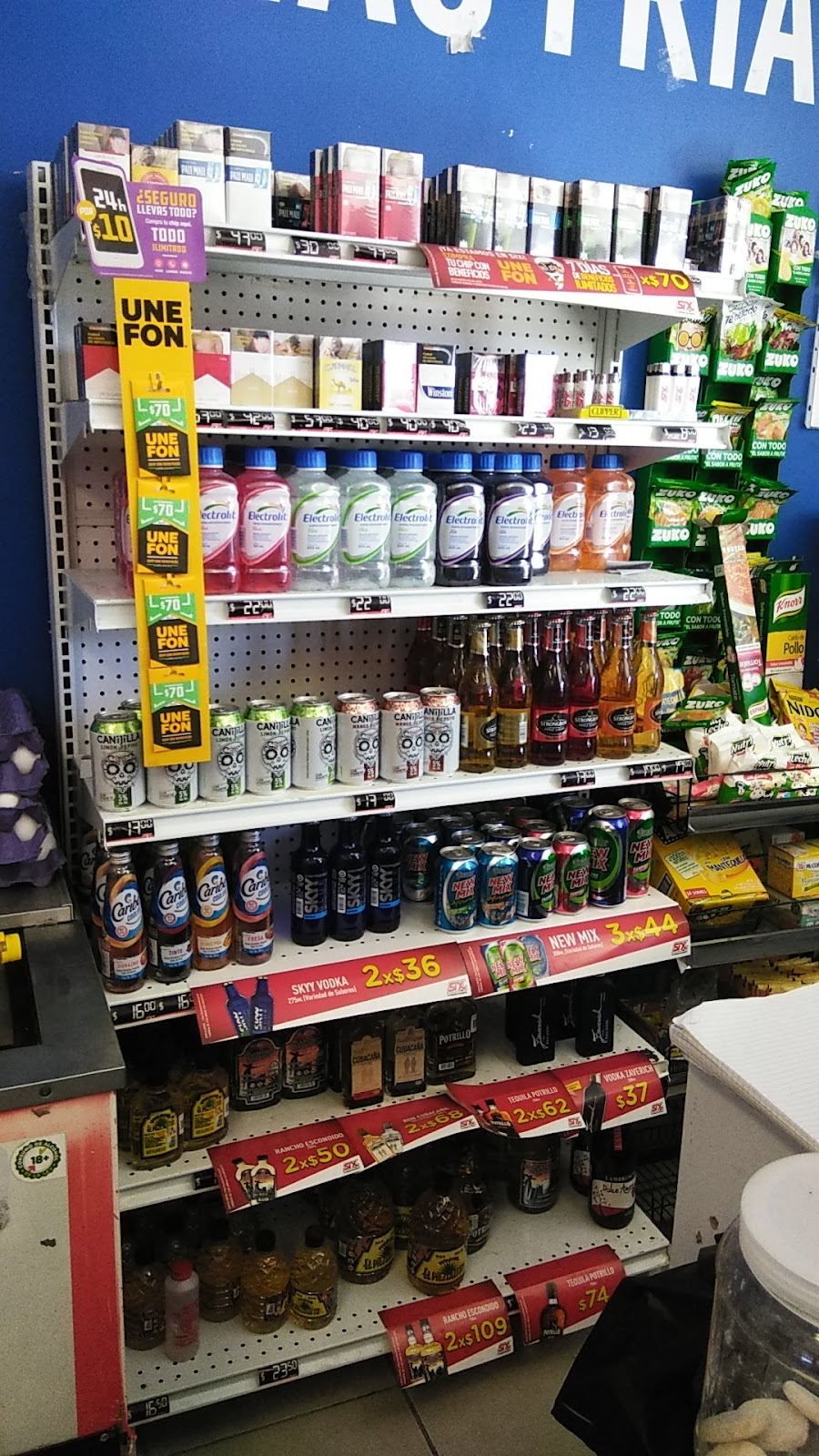 SIX Tienda | Fraccionamiento, Puerto Nuevo, 22164 Palma Real, B.C., Mexico | Phone: 667 817 9343