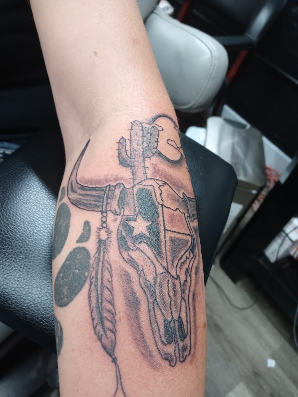 The Second Coming Tattoo Parlor | 7601 Jacksboro Hwy, Fort Worth, TX 76135, USA | Phone: (682) 255-5452
