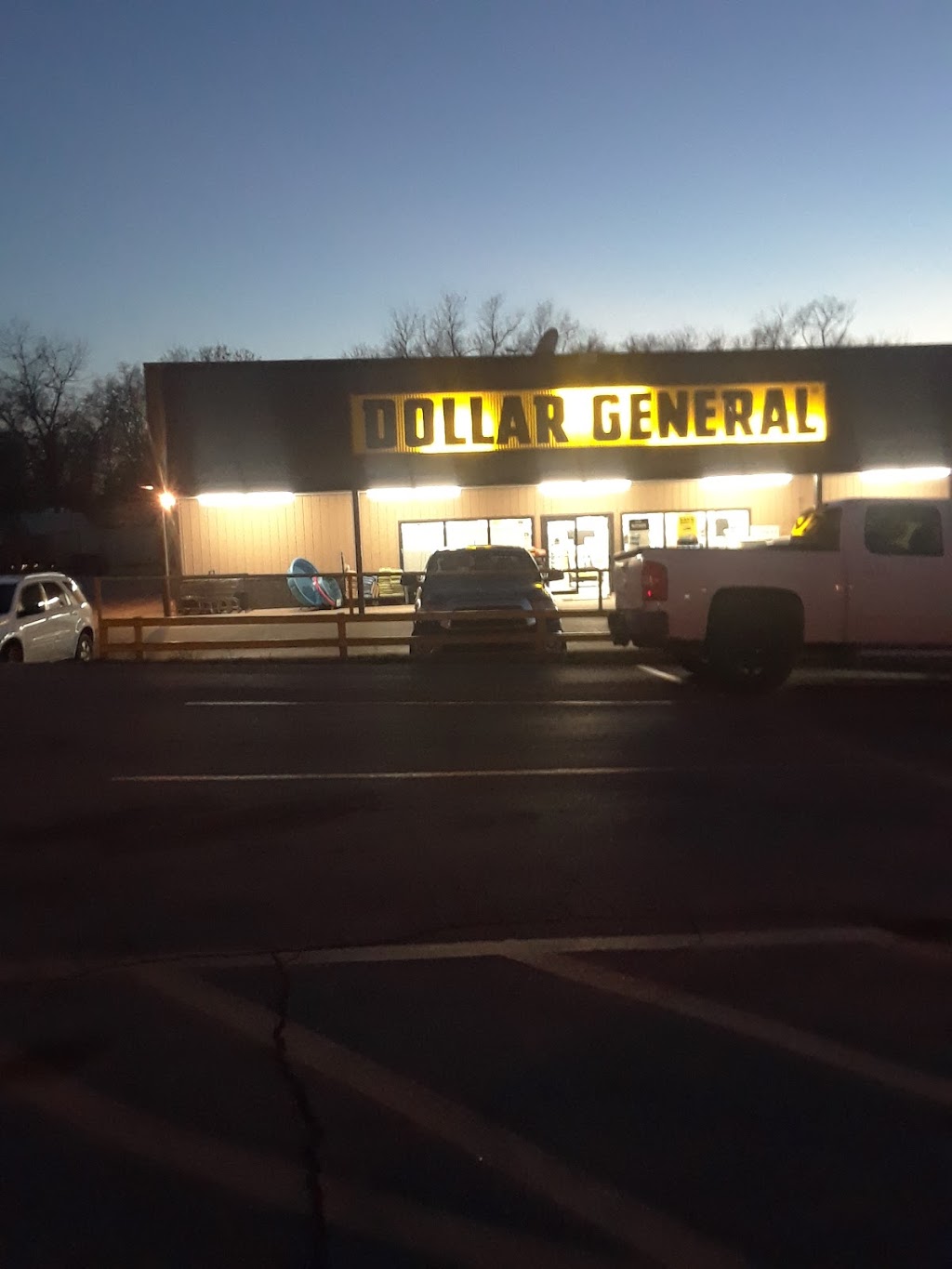 Dollar General | 624 N Main St, Noble, OK 73068 | Phone: (405) 294-6129