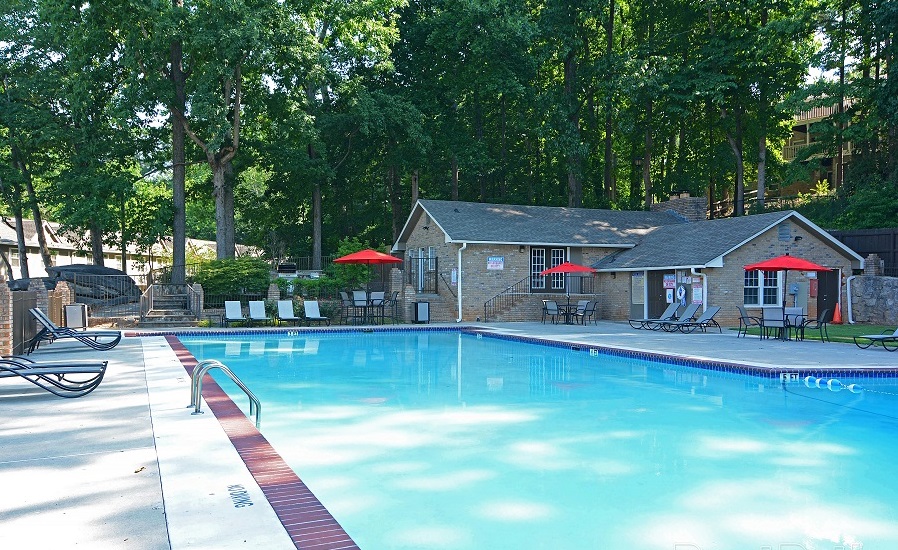 The Crossing at Henderson Mill Apartment Homes | 3340 Lansbury Village Dr, Atlanta, GA 30341, USA | Phone: (470) 336-1504