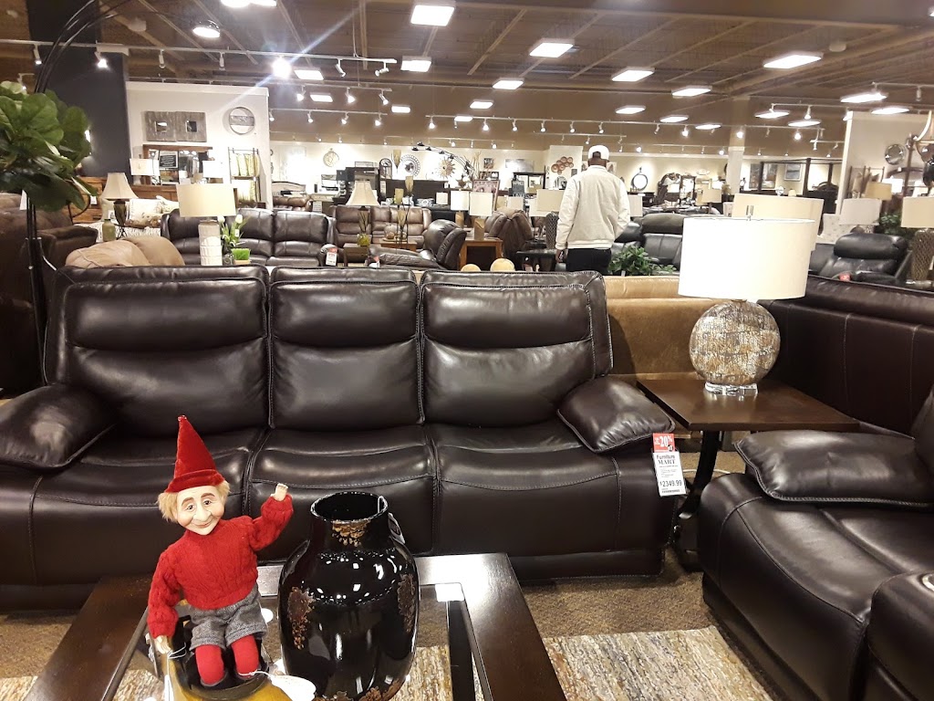 The Furniture Mart | 5401 E River Rd, Fridley, MN 55421, USA | Phone: (763) 571-9649