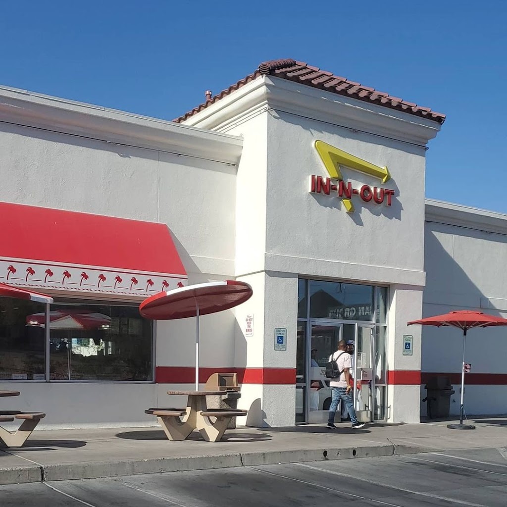 In-N-Out Burger | 4888 Dean Martin Dr, Las Vegas, NV 89103, USA | Phone: (800) 786-1000