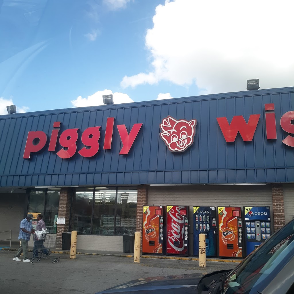 Piggly Wiggly Forestdale | 1619 Forestdale Blvd, Birmingham, AL 35214, USA | Phone: (205) 791-1833