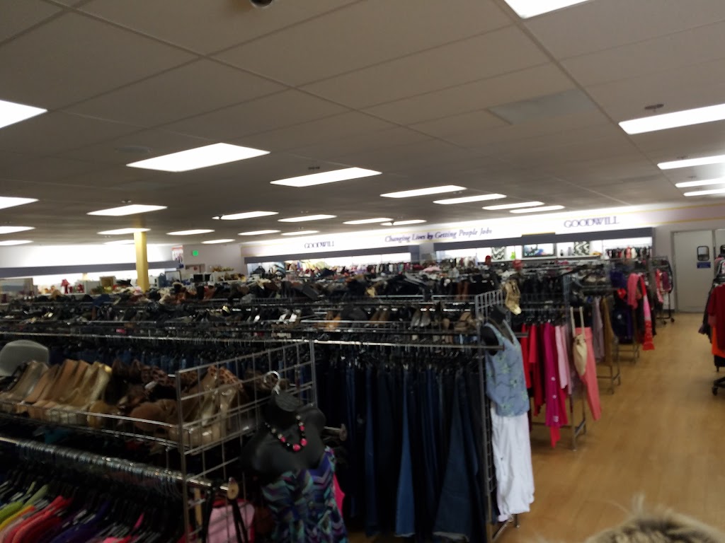 Goodwill Retail Store and Donation Center | 3713 Avocado Blvd, La Mesa, CA 91941, USA | Phone: (619) 741-2739