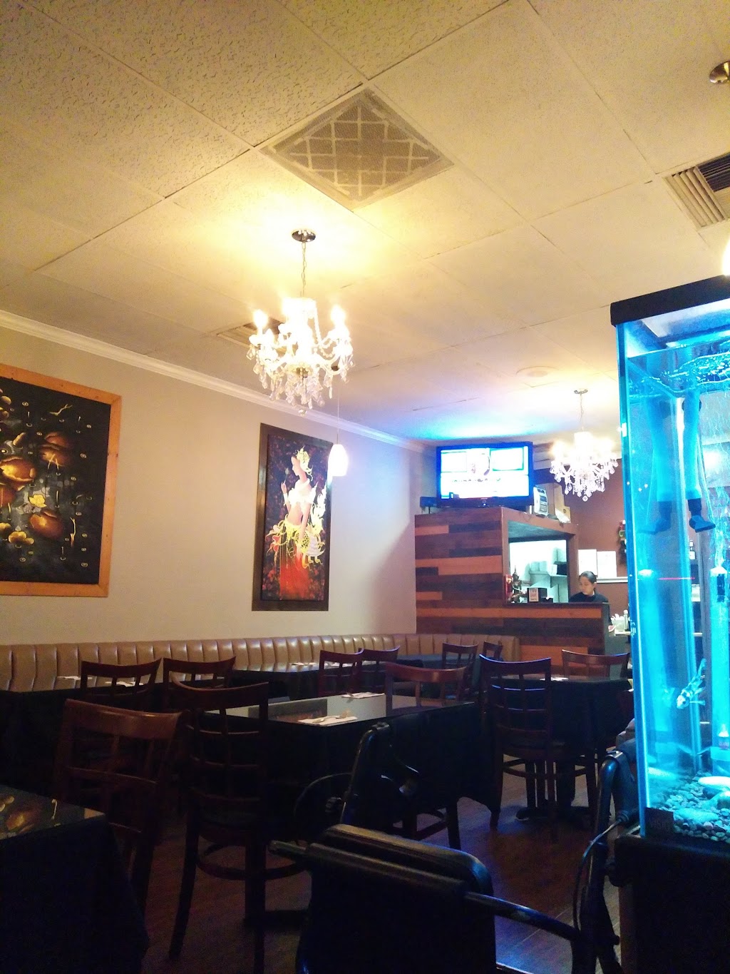 Thai Harbor Restaurant | 16103 Bolsa Chica St, Huntington Beach, CA 92649, USA | Phone: (714) 846-8986