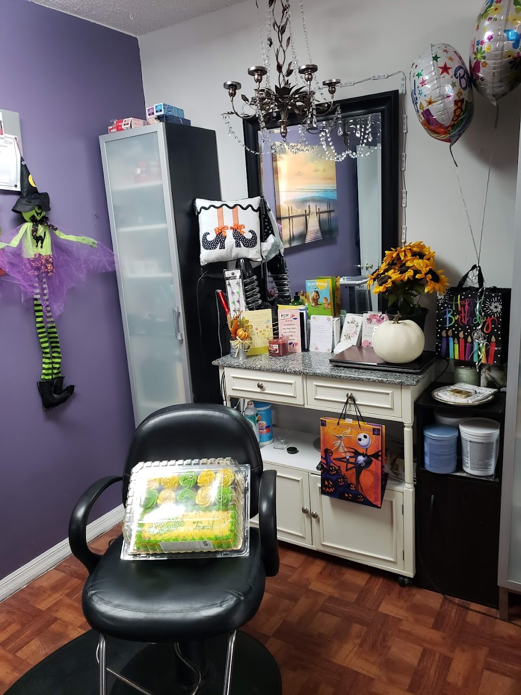 True Colors A Hair Salon | 7418 Commerce St, Riverview, FL 33578, USA | Phone: (813) 250-6217