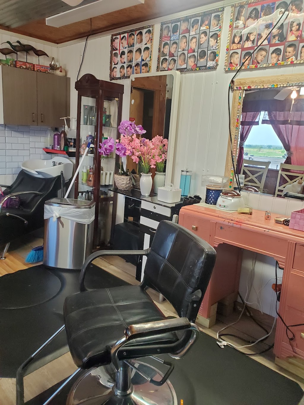 Marys hair salon | 19208 F M RD, FM 969, Webberville, TX 78653, USA | Phone: (512) 285-7236