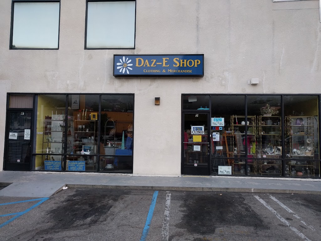 Daz-E Thrift Shop | 2525 Lake Ave #3, Altadena, CA 91001, USA | Phone: (626) 794-6244