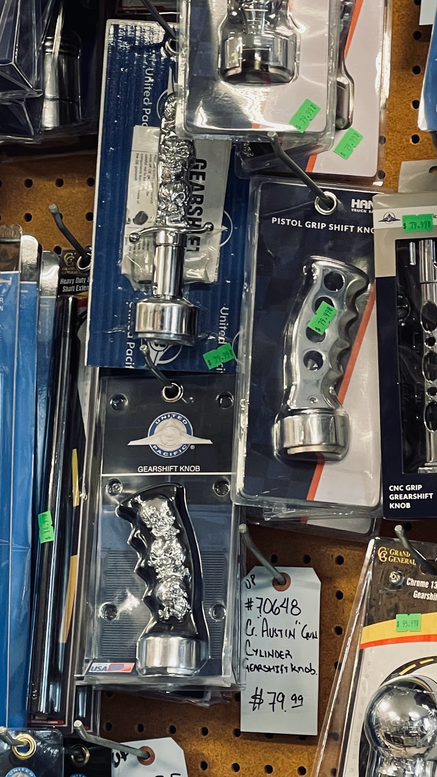 Maricelas Truck Accessories Inc. | 31581 Castaic Rd, Castaic, CA 91384, USA | Phone: (661) 702-1580