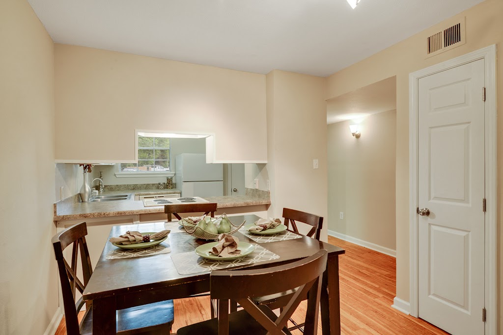 Park Regency Apartments | 260 Sharp Rd, Baton Rouge, LA 70815, USA | Phone: (225) 960-6441