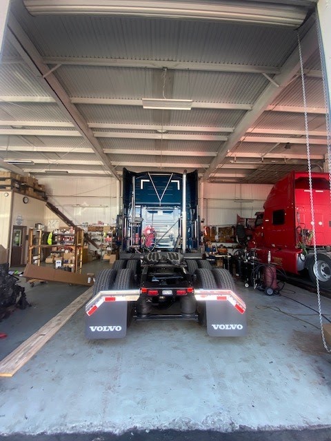 M & M Truck N Trailer Repairs Inc | 8201 Elder Creek Rd #2a, Sacramento, CA 95824, USA | Phone: (916) 388-1170