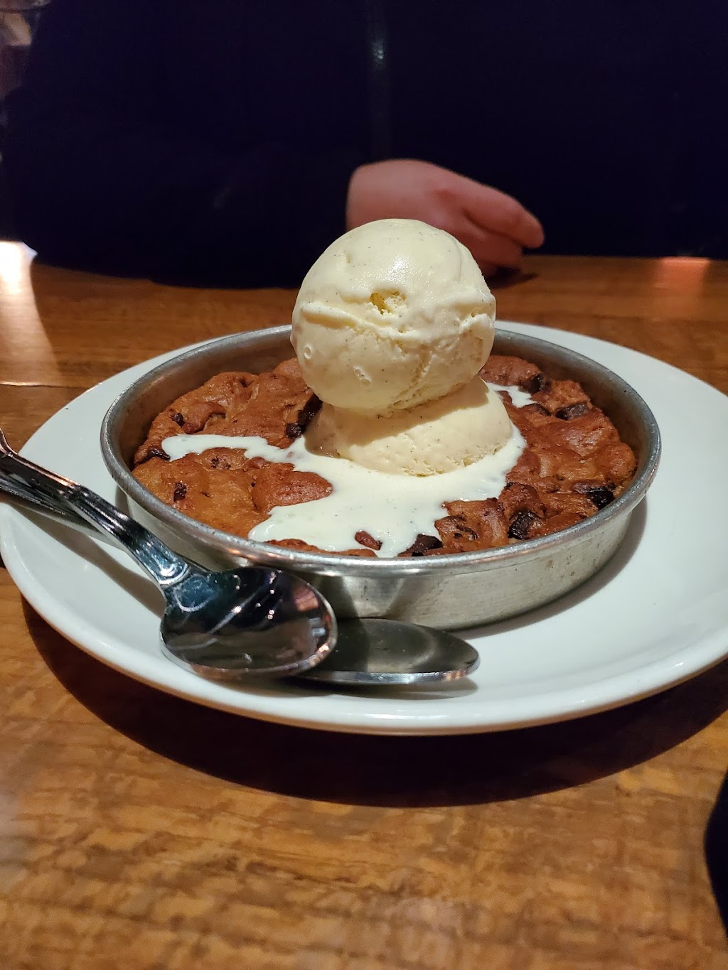 BJs Restaurant & Brewhouse | 17615 Castleton St, City of Industry, CA 91748, USA | Phone: (626) 363-9460