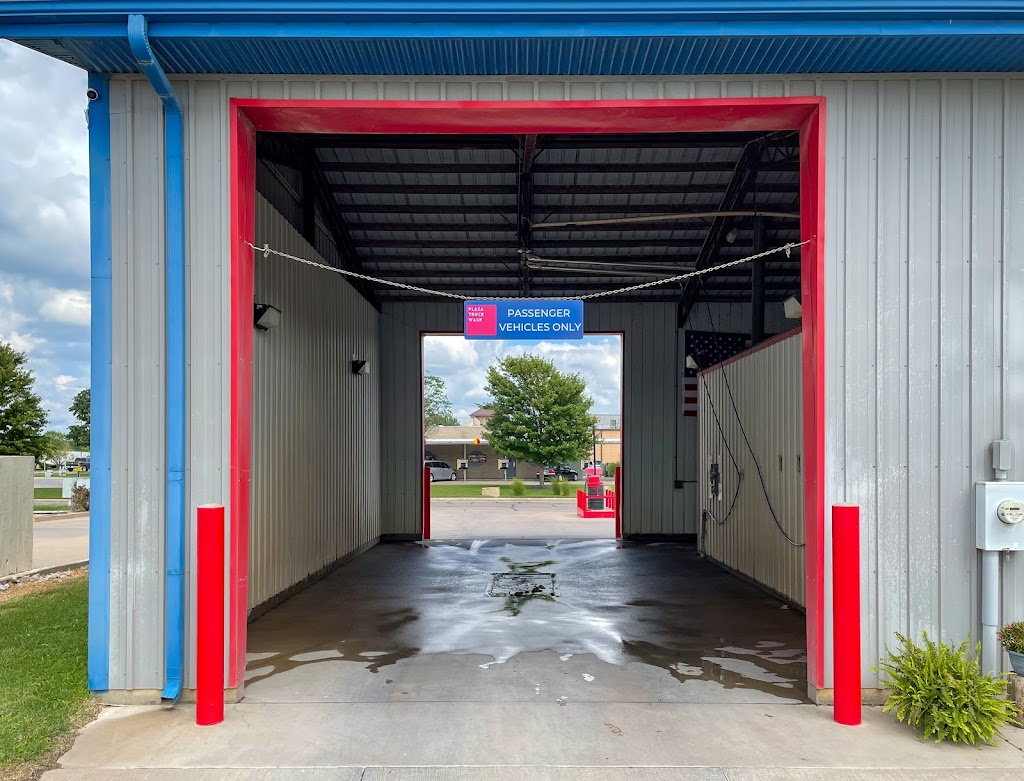 Plaza Truck Wash | 517 N Plaza Blvd, Hesston, KS 67062, USA | Phone: (316) 734-6347